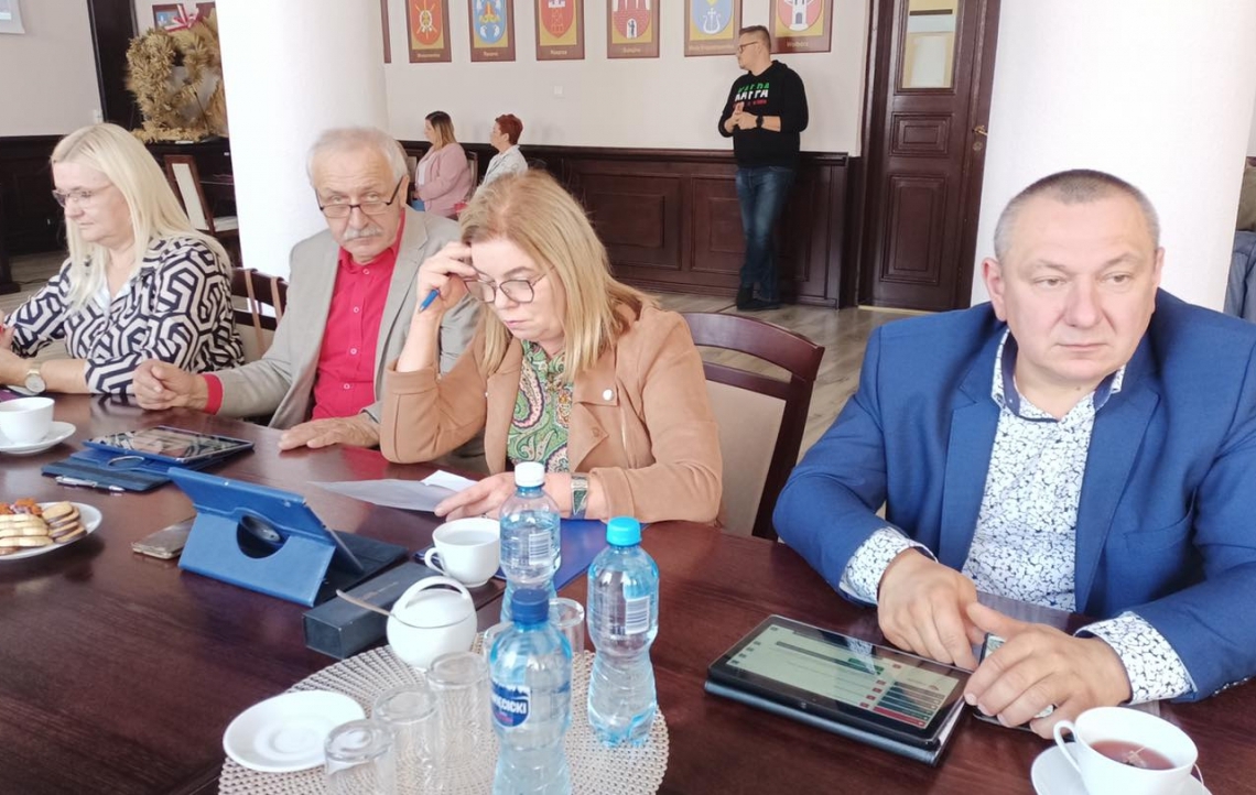 Rada powiatu ograniczyła działalność Powiatowego Centrum Matki i Dziecka w Piotrkowie