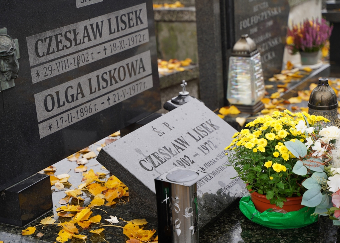 Władze Skierniewic odwiedziły groby swoich poprzedników