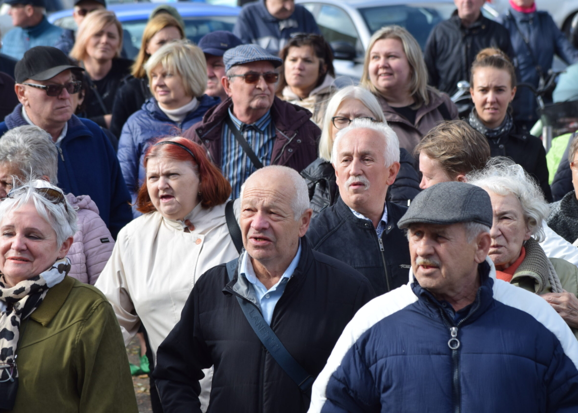 Protest przeciwko podwyżce stawek czynszów w Sieradzu