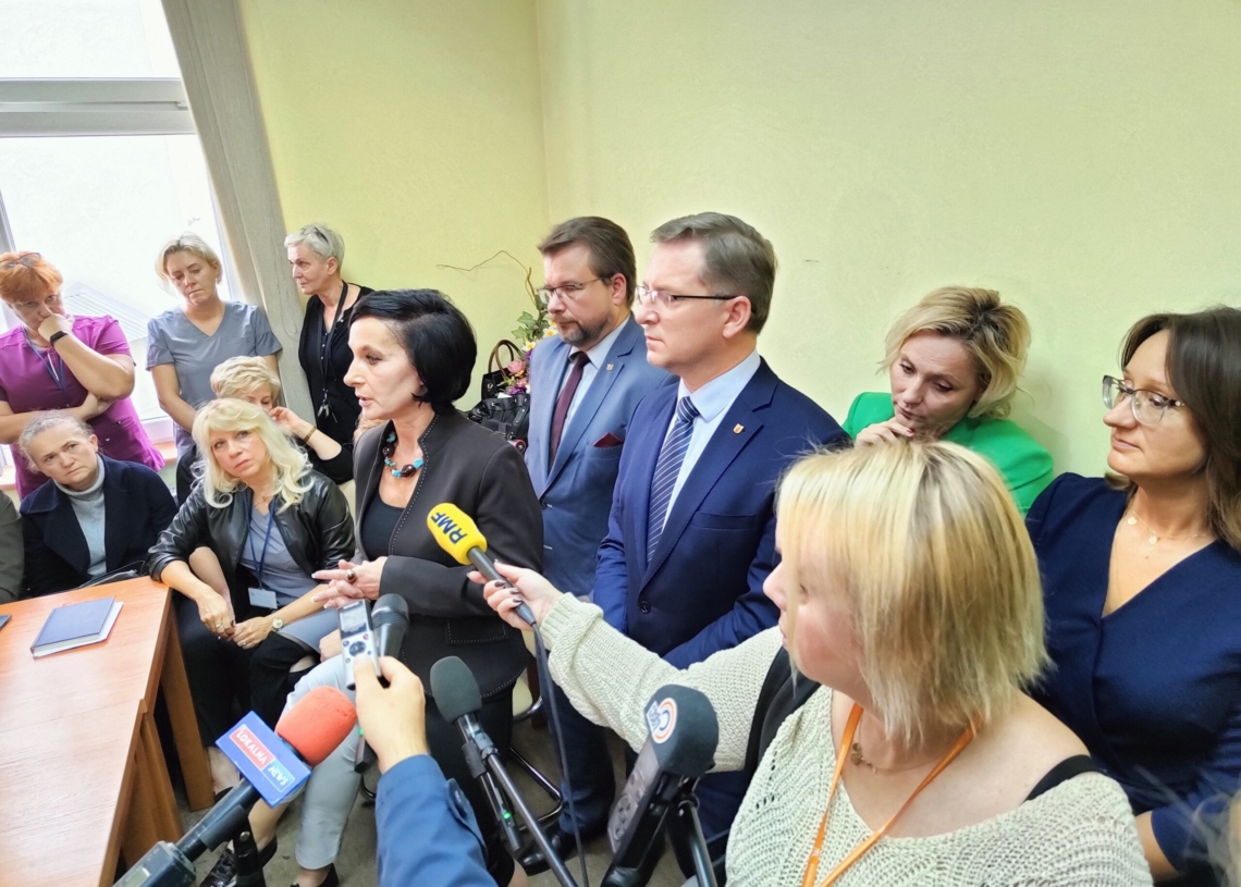 Szpital Powiatowy w Piotrkowie Trybunalskim. Jaka będzie przyszłość placówki i jej pracowników?