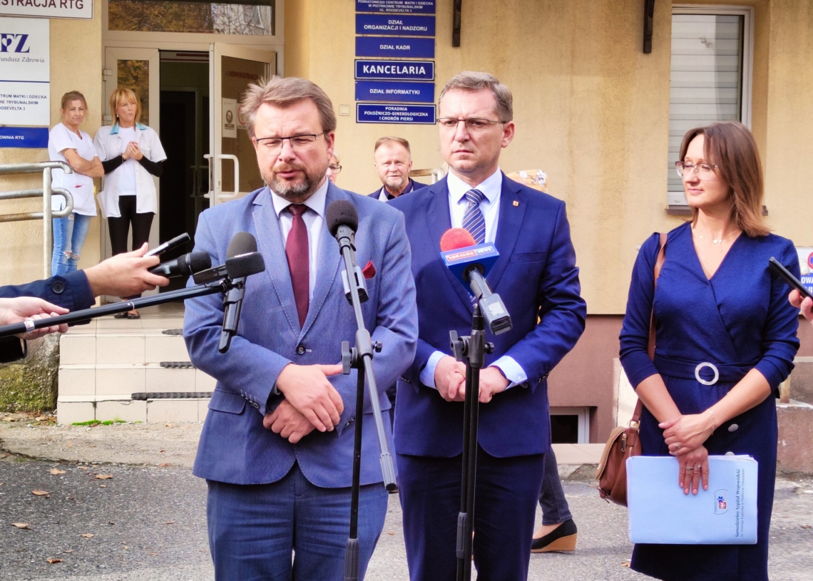 Szpital Powiatowy w Piotrkowie Trybunalskim. Jaka będzie przyszłość placówki i jej pracowników?