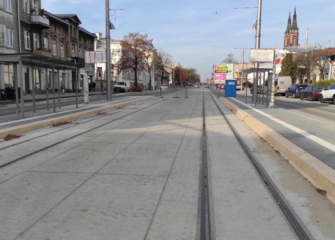 Modernizacja trasy tramwajowej w Pabianicach opóźniona 13 miesięcy. Będzie oddawana do użytku etapami