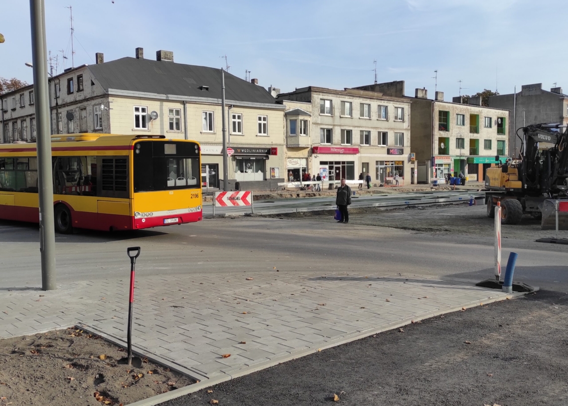 Modernizacja trasy tramwajowej w Pabianicach opóźniona 13 miesięcy. Będzie oddawana do użytku etapami