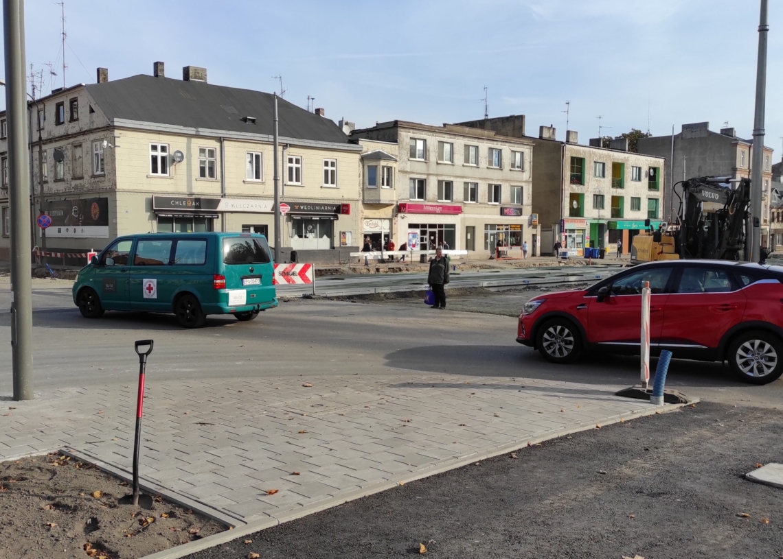 Modernizacja trasy tramwajowej w Pabianicach opóźniona 13 miesięcy. Będzie oddawana do użytku etapami
