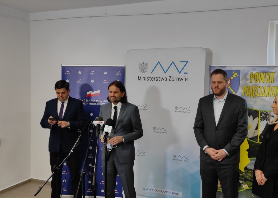 Szkolenie w zakresie cyberbezpieczeństwa w pajęczańskim szpitalu. Placówka otrzyma na ten cel 300 tys. zł. 1 Szkolenie w zakresie cyberbezpieczeństwa w pajęczańskim szpitalu
