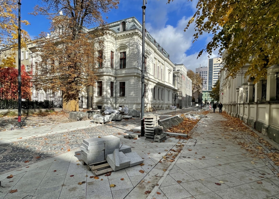 Budowa woonerfu na Moniuszki
