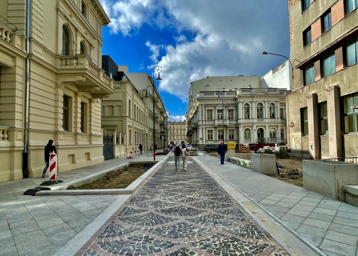 Budowa woonerfu na Moniuszki