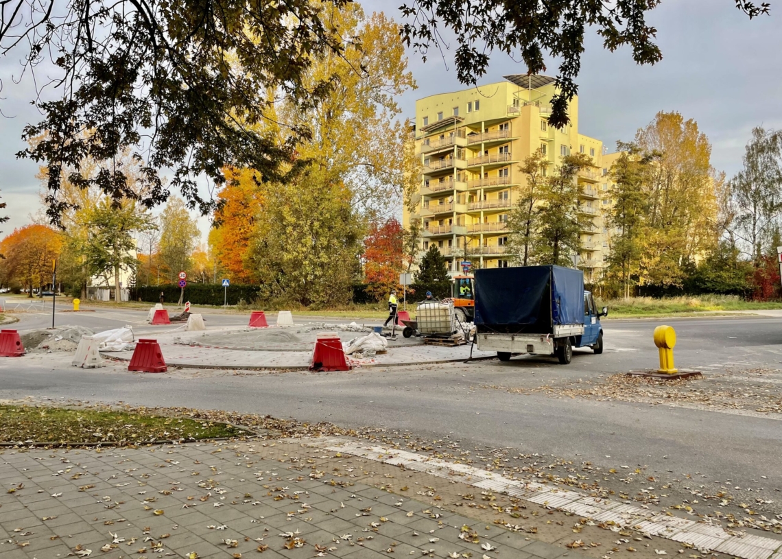 Budowa ronda na Kaczeńcowej