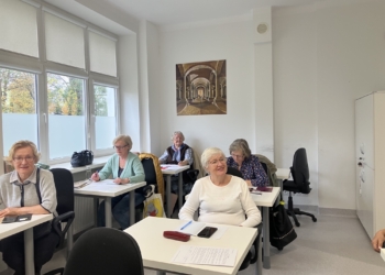 Zajęcia przybliżające seniorom świat nowych technologii