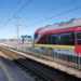 Wyższe ceny biletów ŁKA od 2 listopada 6 Oblodzenie sieci trakcyjnej. Opóźnienia pociągów ŁKA, uruchomiono komunikację autobusową