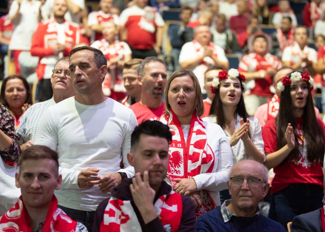 Doping kibiców podczas meczu Polska-Serbia w Atlas Arenie [ZDJĘCIA + WIDEO]