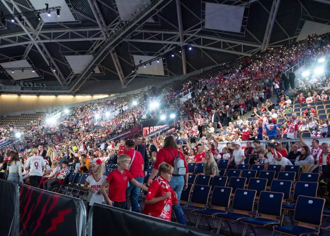 Doping kibiców podczas meczu Polska-Serbia