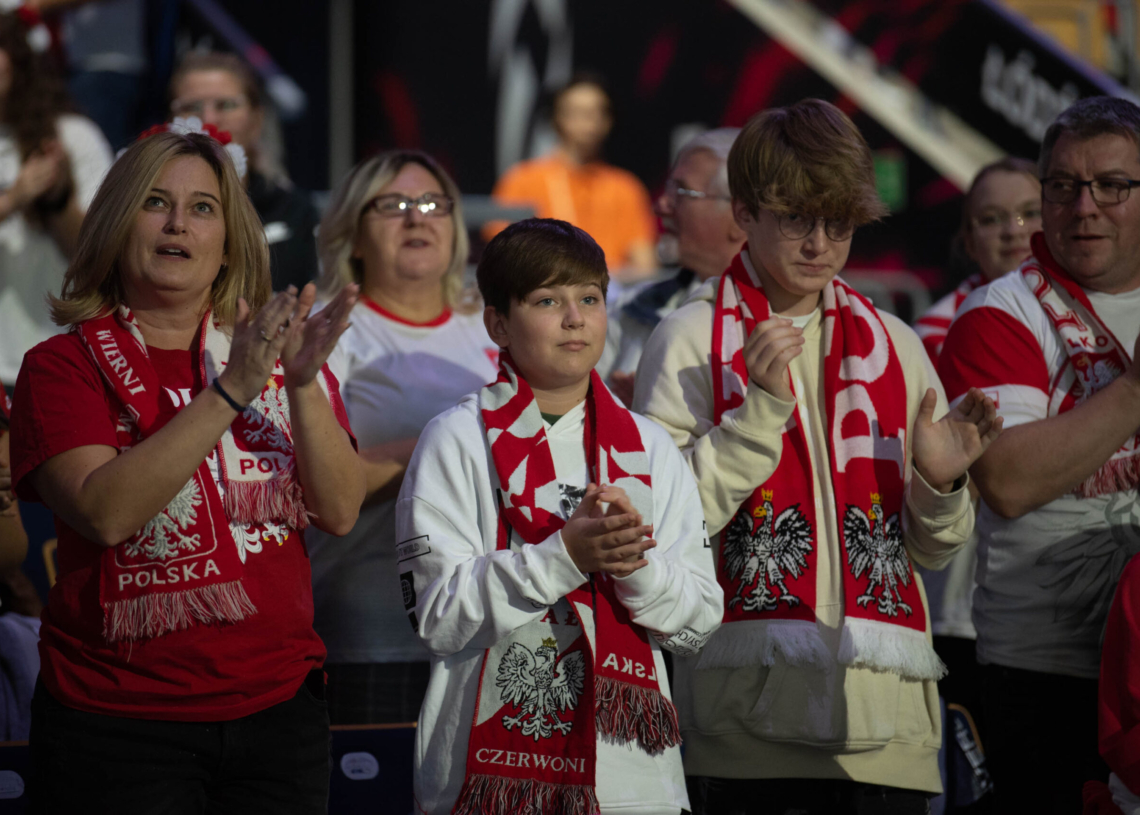 Kibice podczas meczu Polska-Kanada