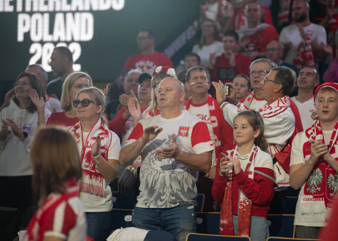 Kibice podczas meczu Polska-Kanada