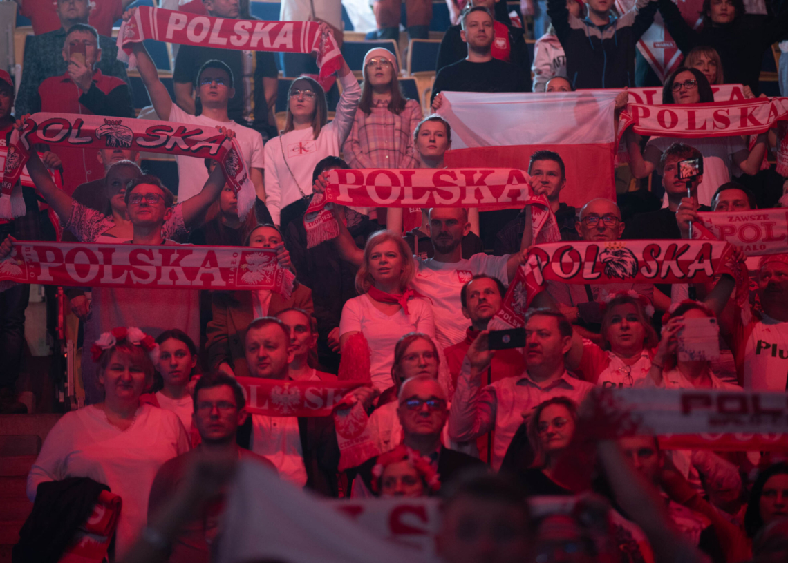 Kibice podczas meczu Polska-Kanada
