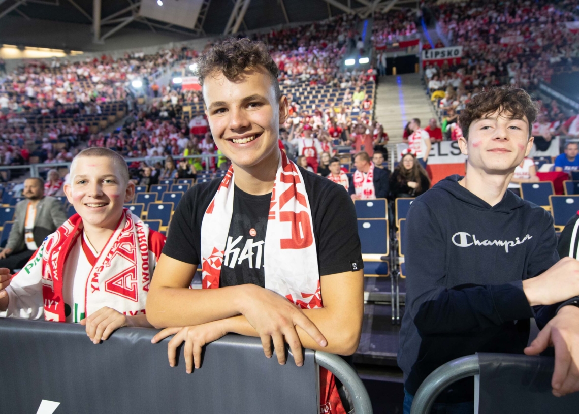 Kibice podczas meczu Polska-Kanada