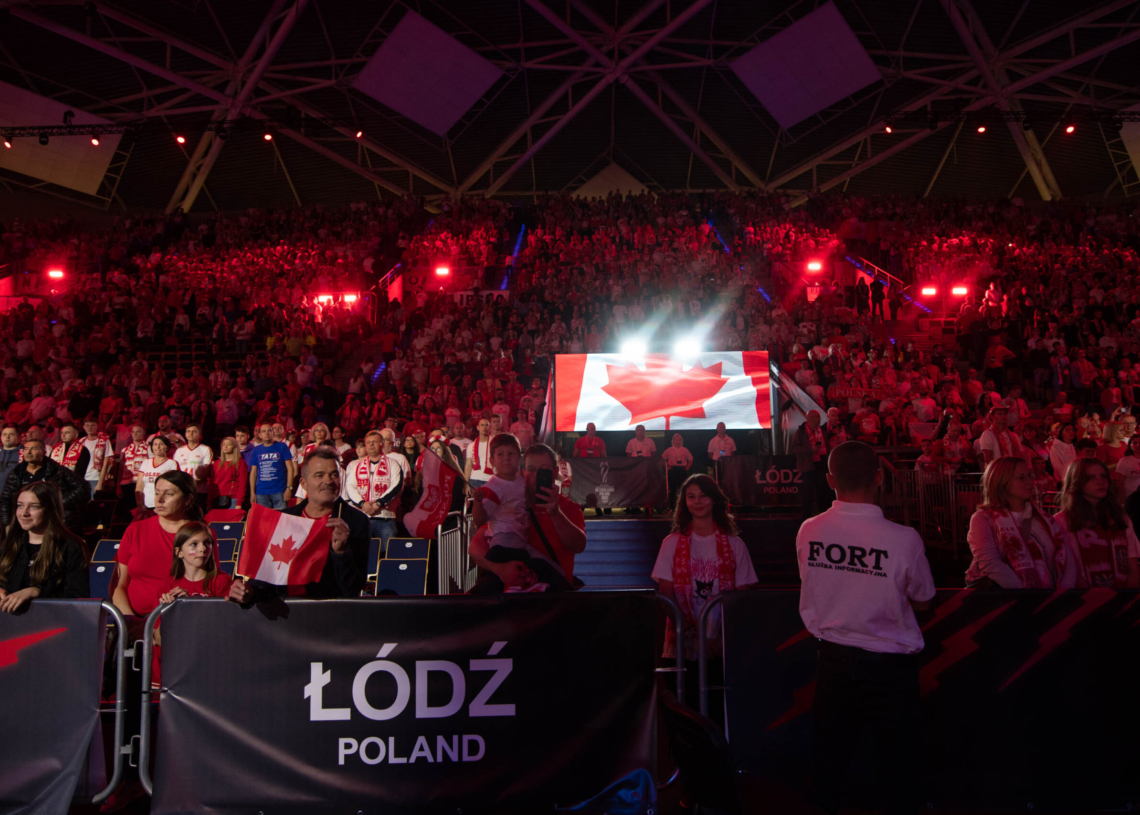 Kibice podczas meczu Polska-Kanada
