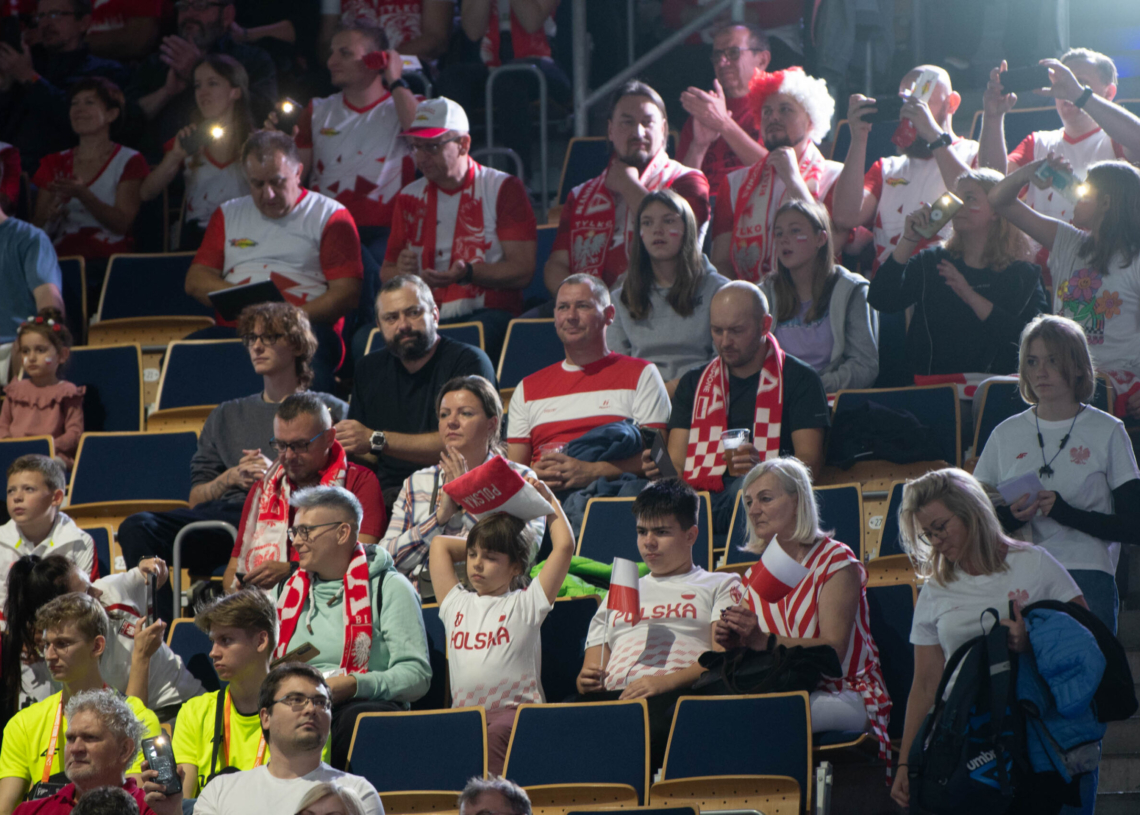 Kibice podczas meczu Polska-Kanada