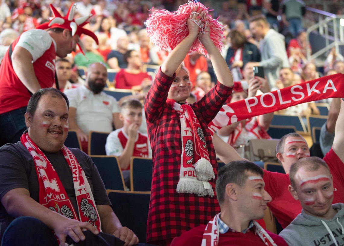 Kibice podczas meczu Polska-Kanada