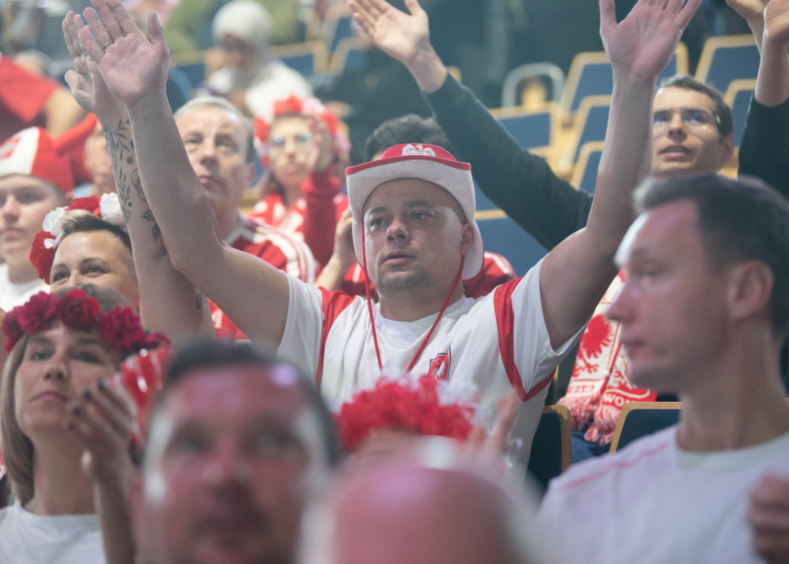 Kibice podczas meczu Polska-Kanada