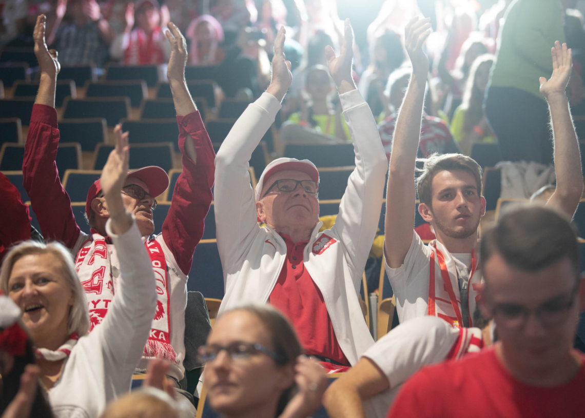Kibice podczas meczu Polska-Kanada