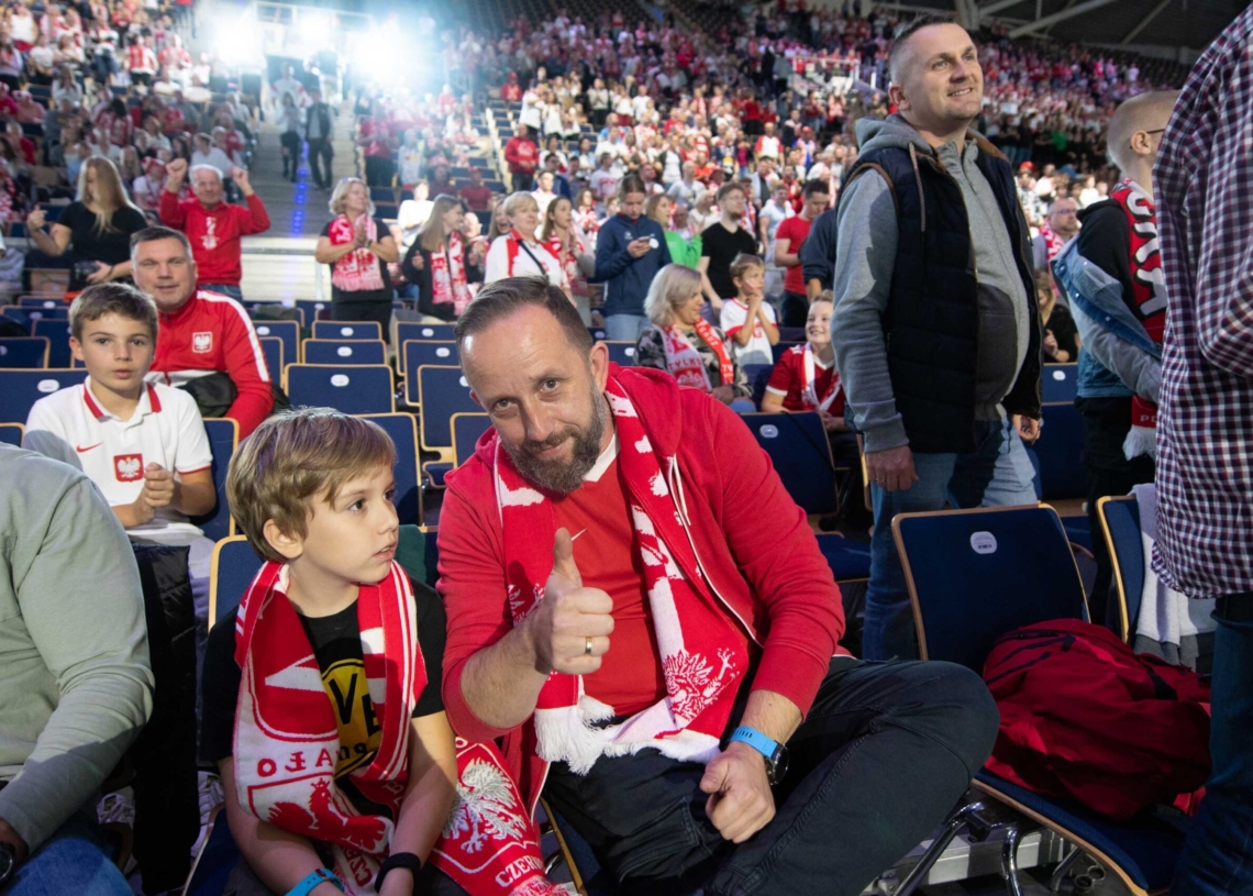 Doping kibiców podczas meczu Polska-USA w Atlas Arenie