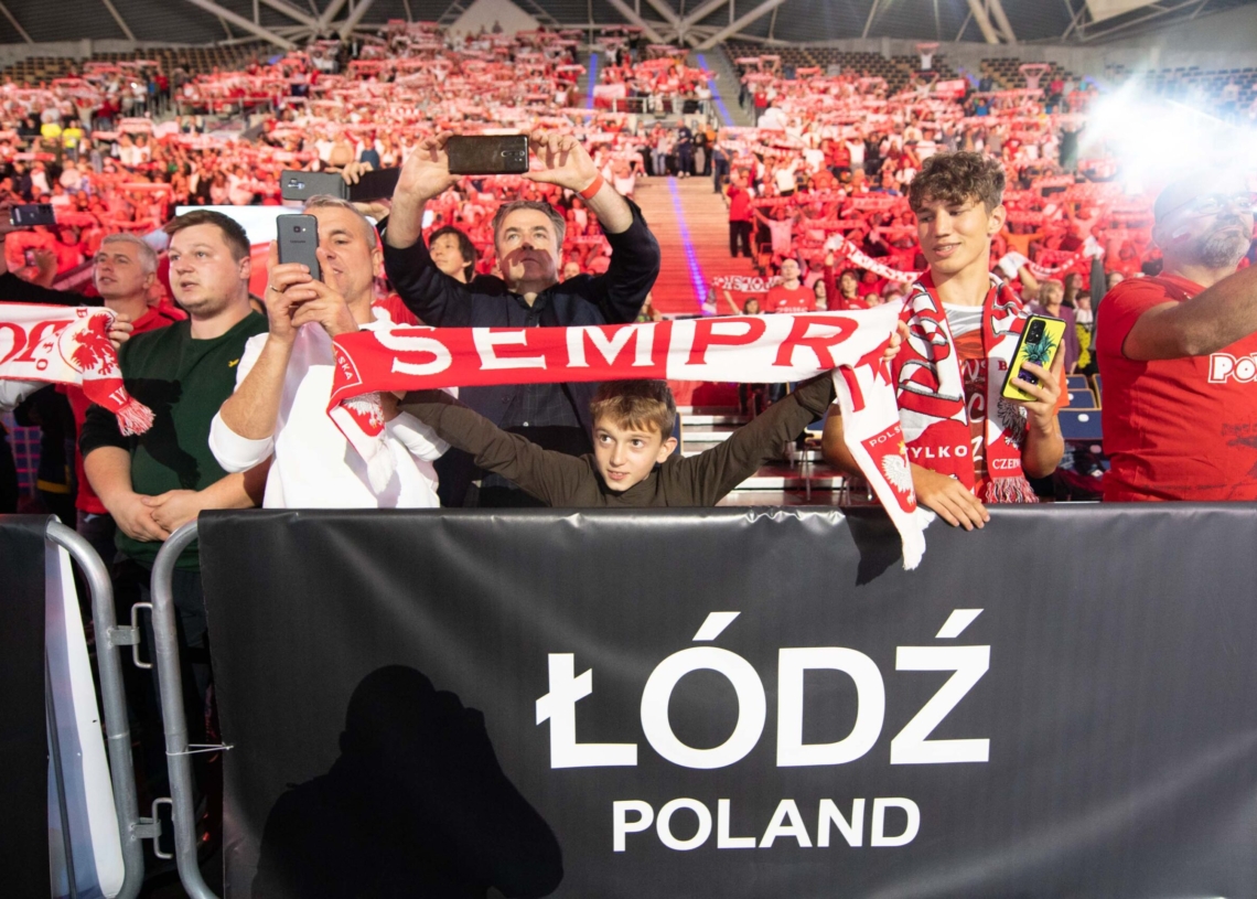 Doping kibiców podczas meczu Polska-USA w Atlas Arenie