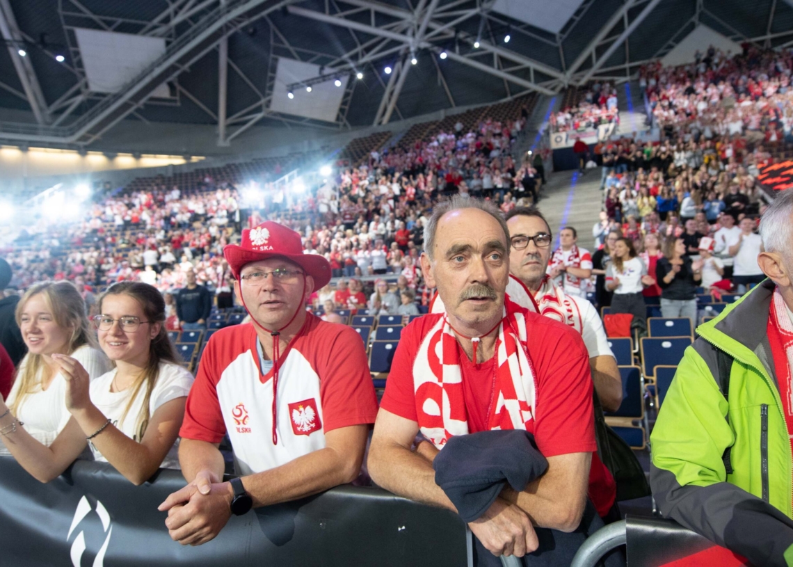 Doping kibiców podczas meczu Polska-USA w Atlas Arenie