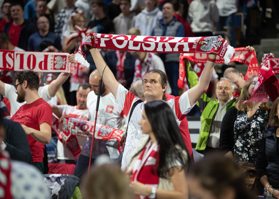 Doping kibiców podczas meczu Polska-USA w Atlas Arenie