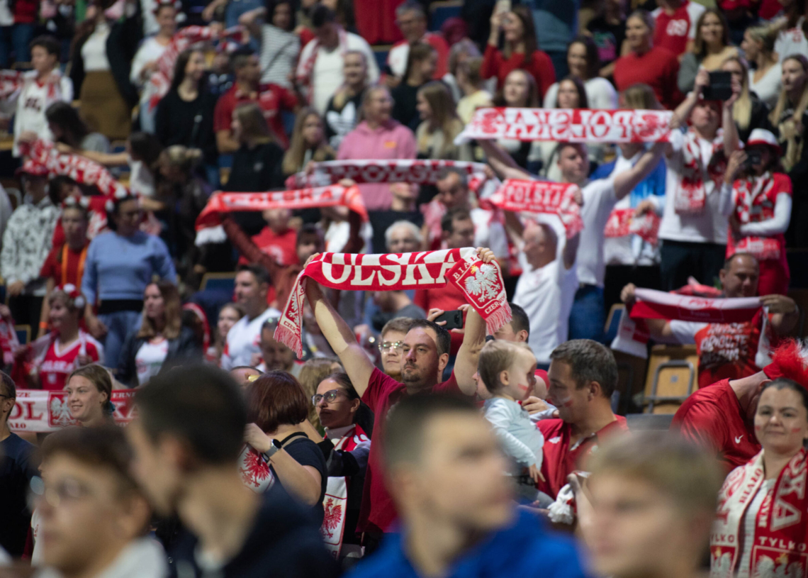 Doping kibiców podczas meczu Polska-USA w Atlas Arenie