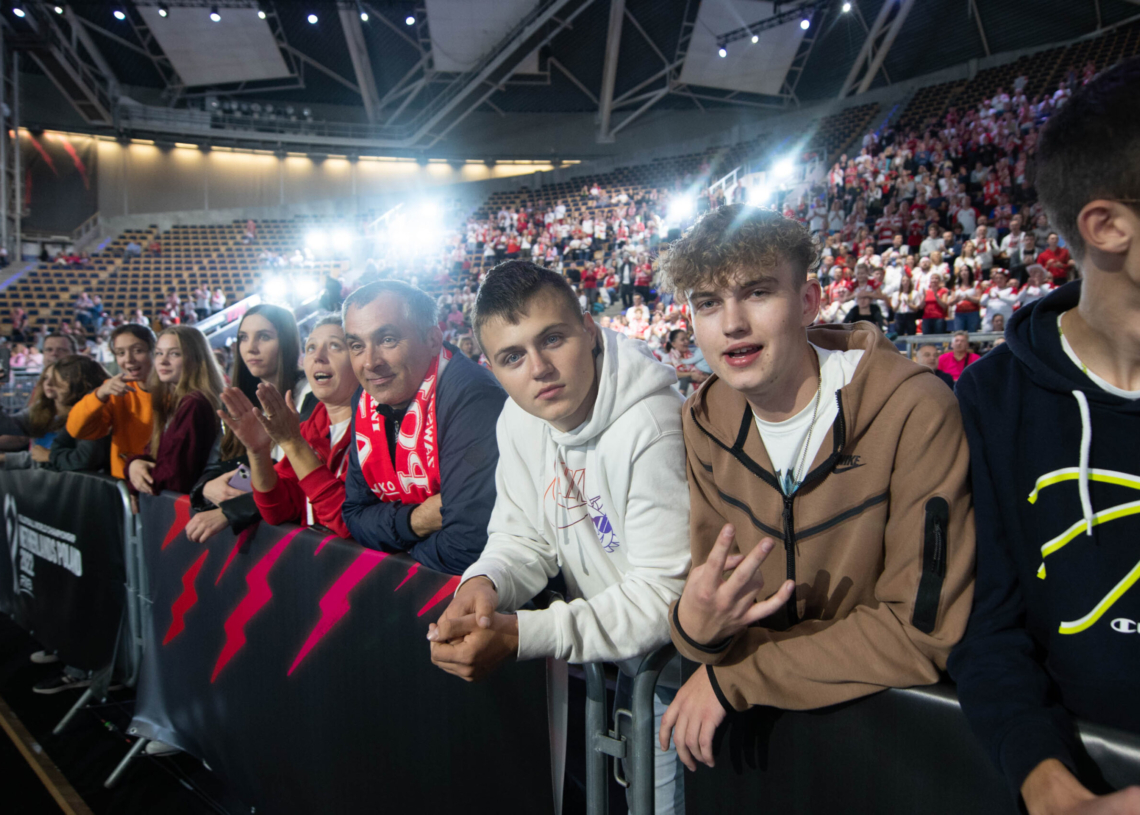 Doping kibiców podczas meczu Polska-USA w Atlas Arenie