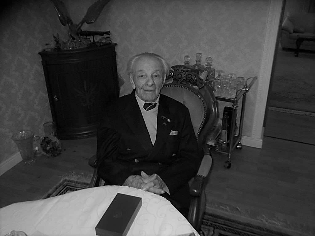 Nie żyje ppłk pilot John Benett. Miał 103 lata 1 John Benett