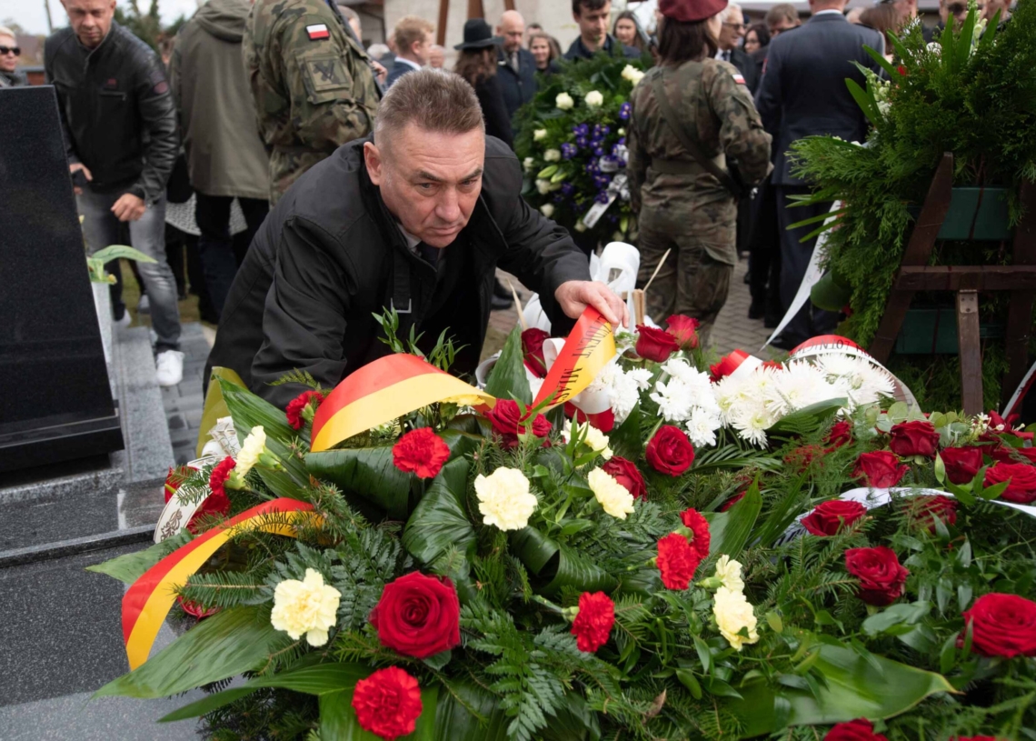 John Benett spoczął na cmentarzu w Krzepczowie