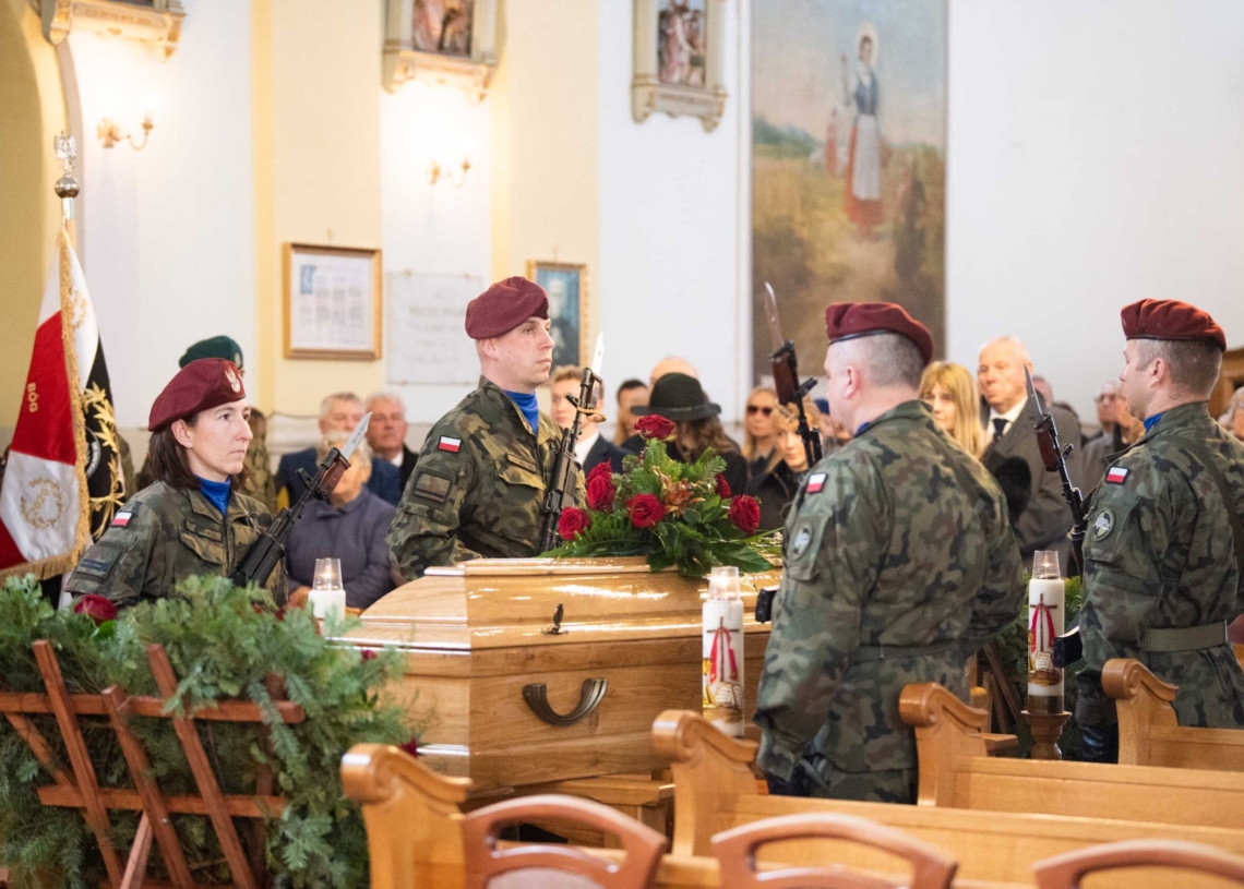John Benett spoczął na cmentarzu w Krzepczowie