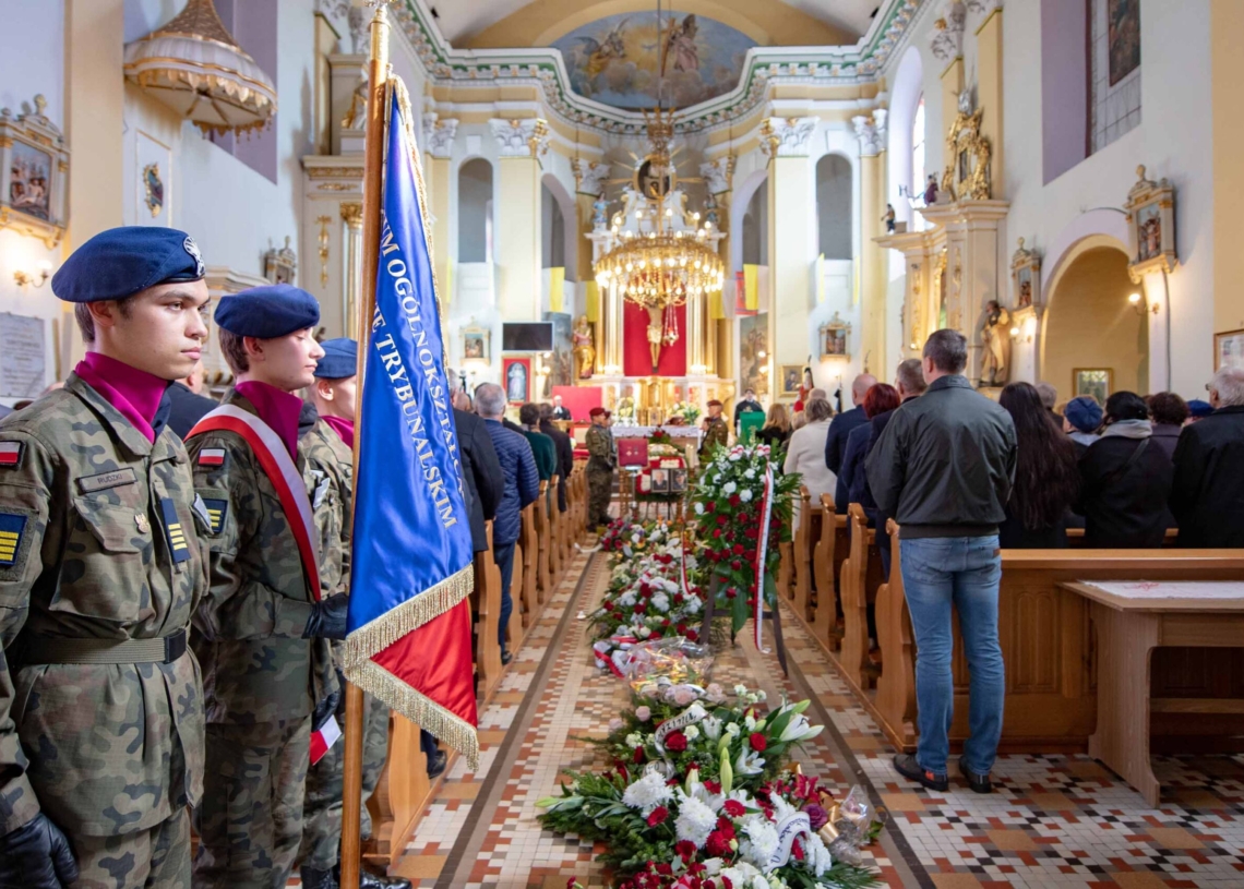 John Benett spoczął na cmentarzu w Krzepczowie