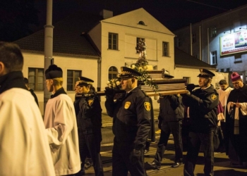Procesja z relikwiami świętej Faustyny w Łodzi