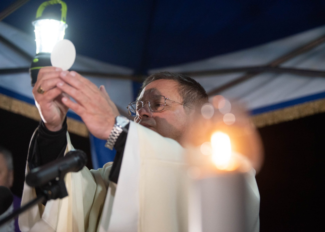 Cmentarz samotnych w Łodzi. Msza święta za bezdomnych i bezimiennych