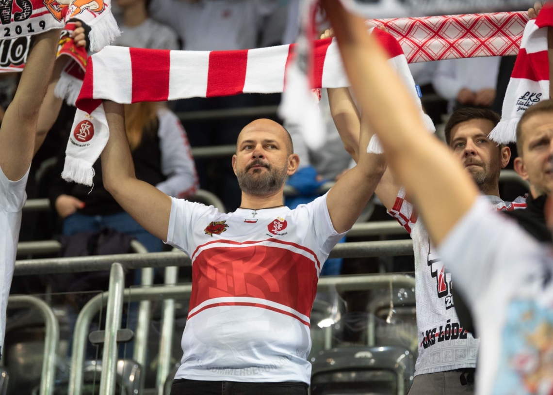 Doping kibiców w meczu ŁKS Commercecon Łódź - IŁ Capital Legionovia Legionowo