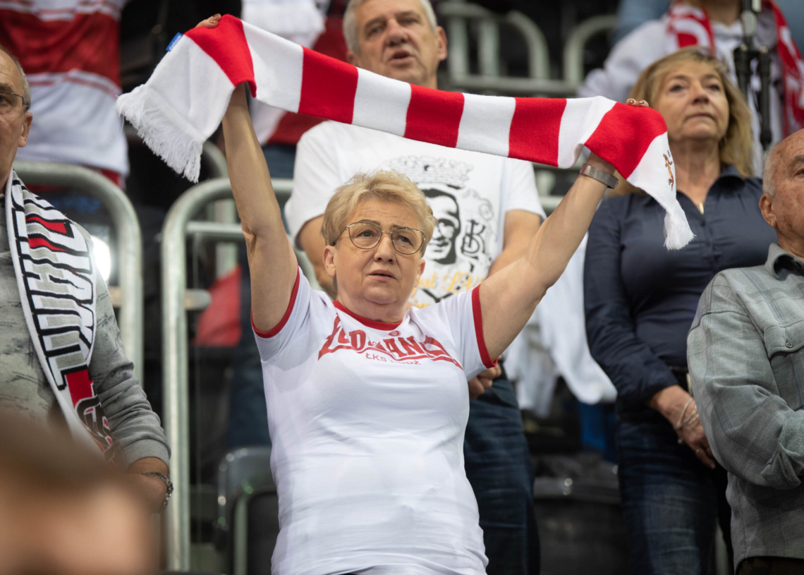 Doping kibiców w meczu ŁKS Commercecon Łódź - IŁ Capital Legionovia Legionowo