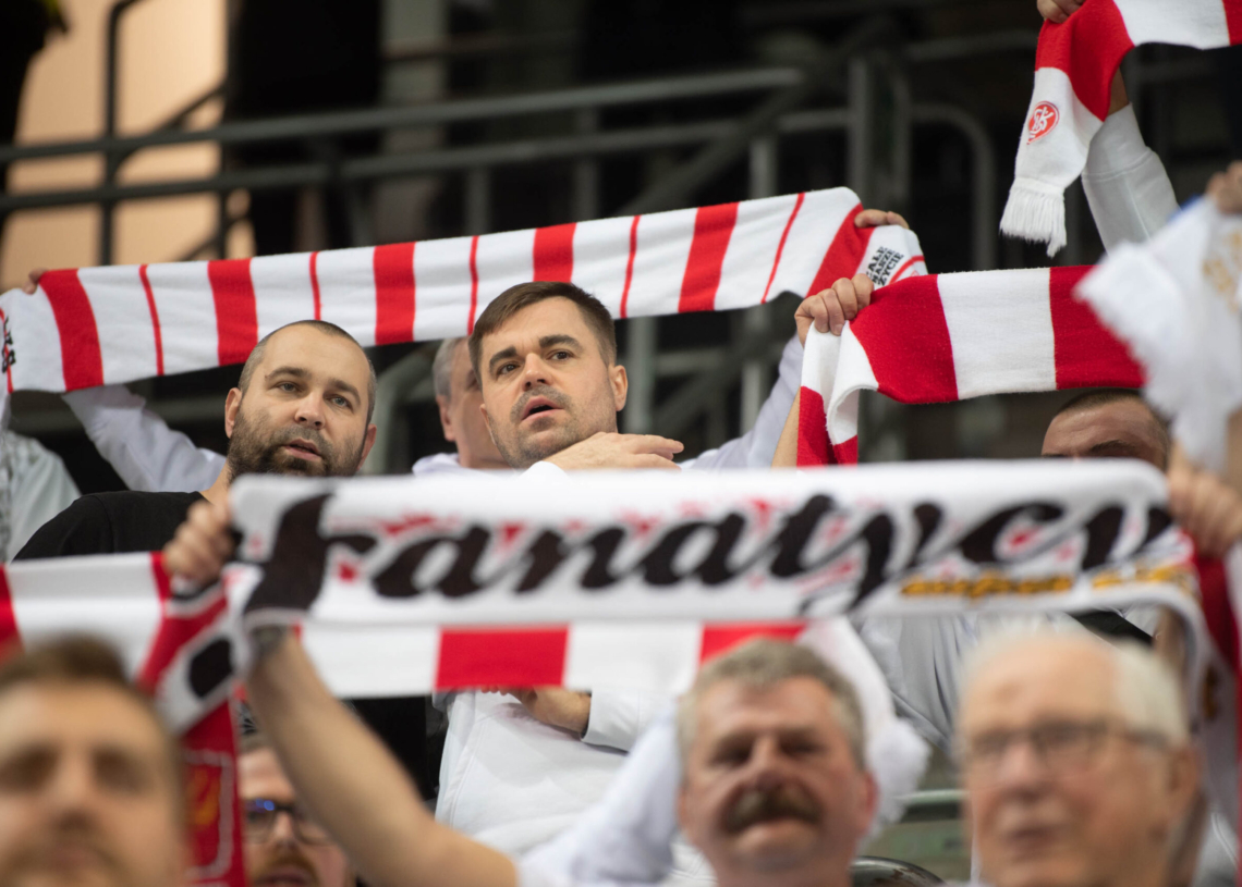 Doping kibiców w meczu ŁKS Commercecon Łódź - IŁ Capital Legionovia Legionowo