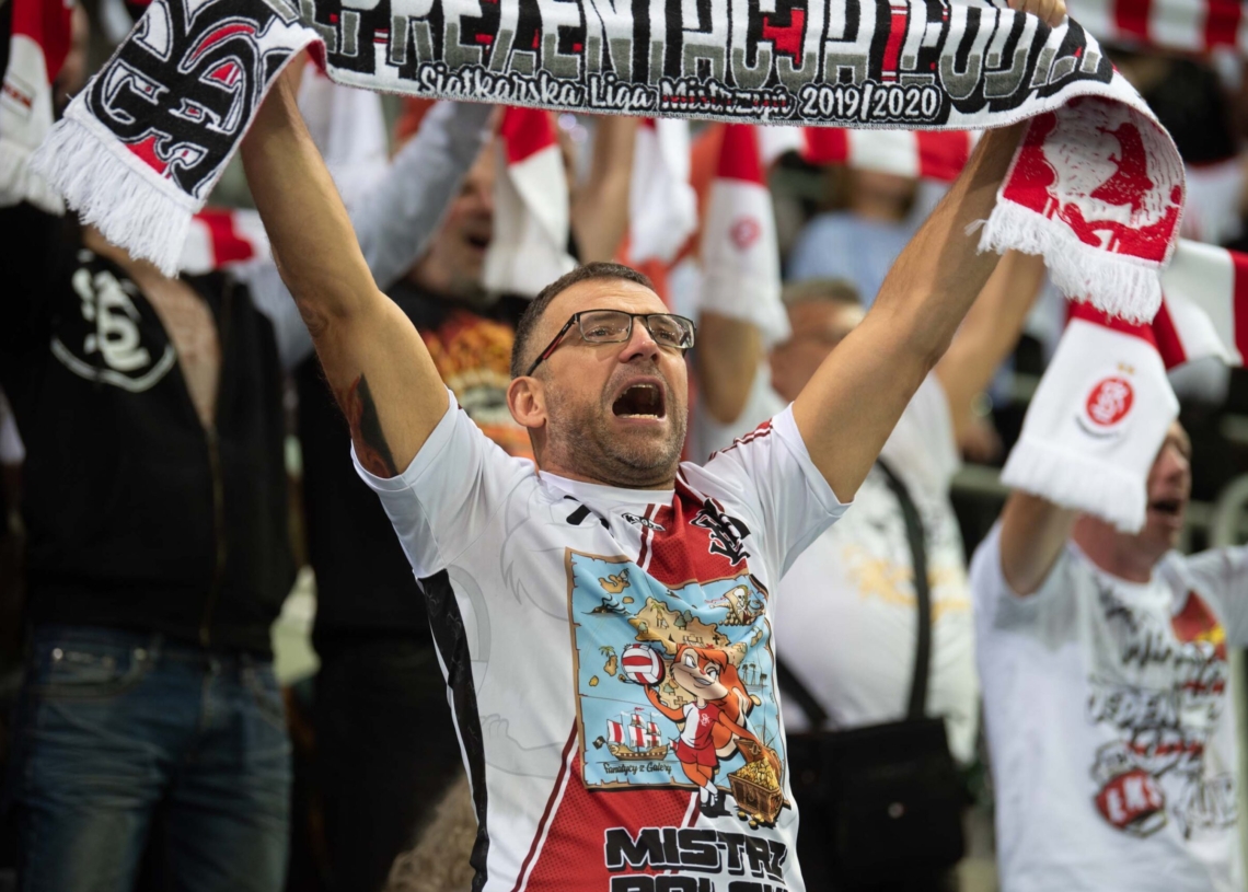 Doping kibiców w meczu ŁKS Commercecon Łódź - IŁ Capital Legionovia Legionowo