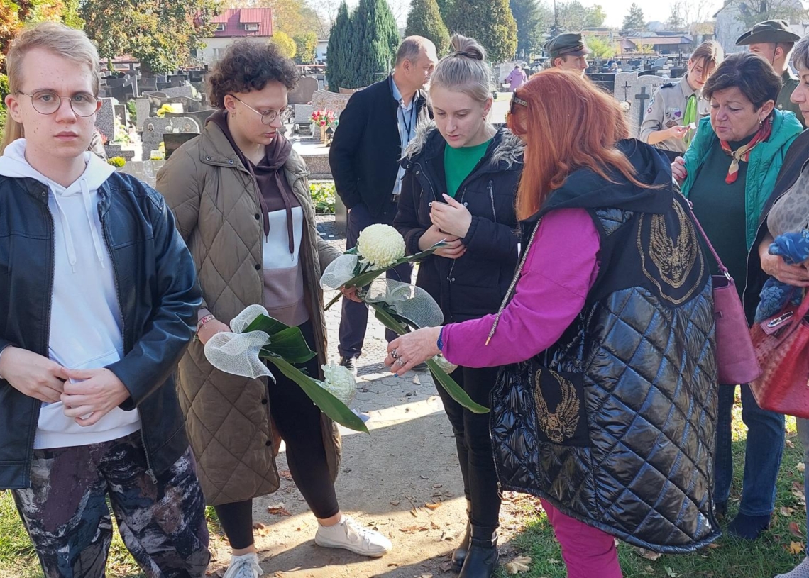 Stowarzyszenie Absolwentów I Liceum Ogólnokształcącego w Sieradzu im. Kazimierza Jagiellończyka
