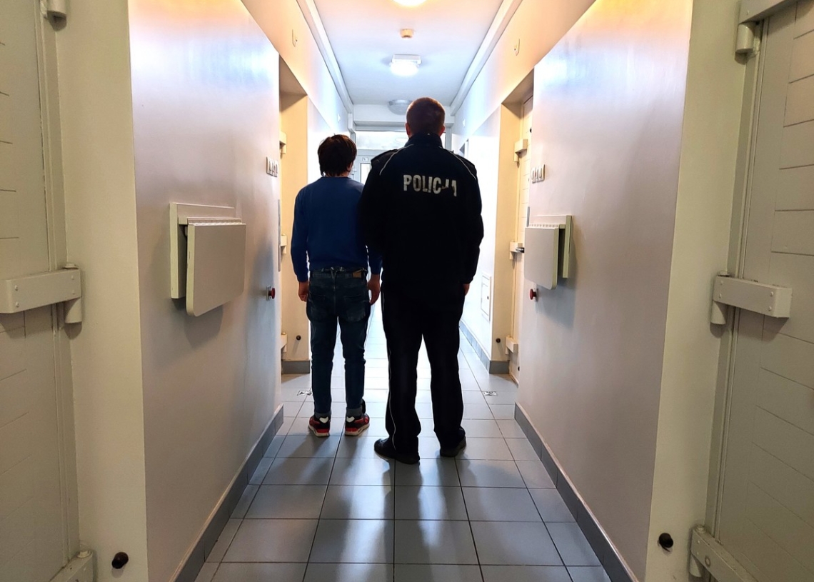Grupa 4 seryjnych włamywaczy zatrzymana przez zgierskich policjantów