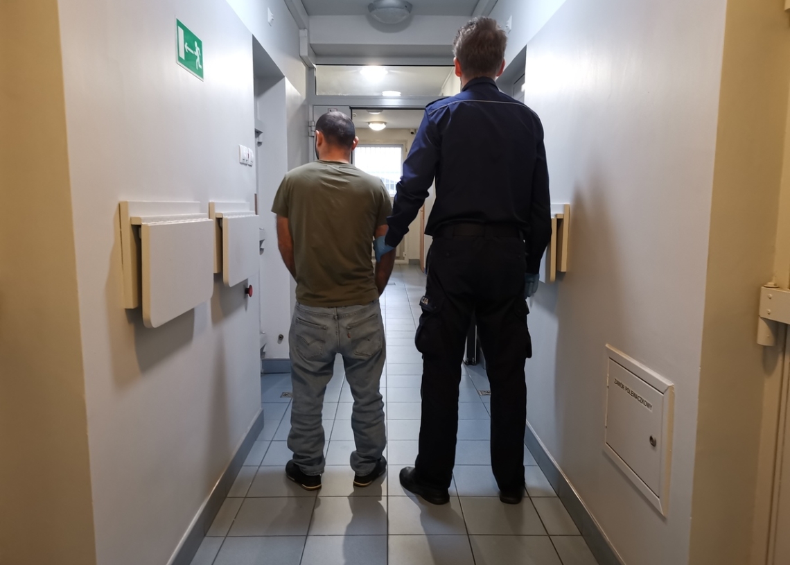Grupa 4 seryjnych włamywaczy zatrzymana przez zgierskich policjantów