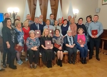 Świąteczne Paczki dla niepełnosprawnych i najbiedniejszych dofinansowane przez Urząd Wojewódzki
