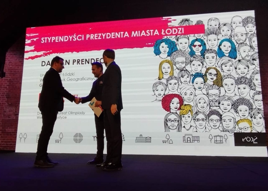 Najlepsi łódzcy studenci otrzymali stypendia Prezydenta Miasta Łodzi