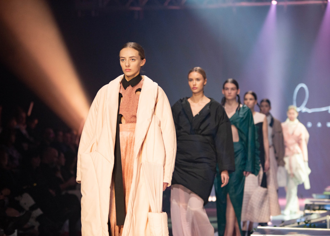 Łódź Young Fashion 2022 - gala dyplomowa ASP