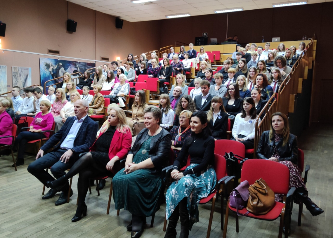 „Mozaika wieku” w Tomaszowie Mazowieckim, czyli debata międzypokoleniowa