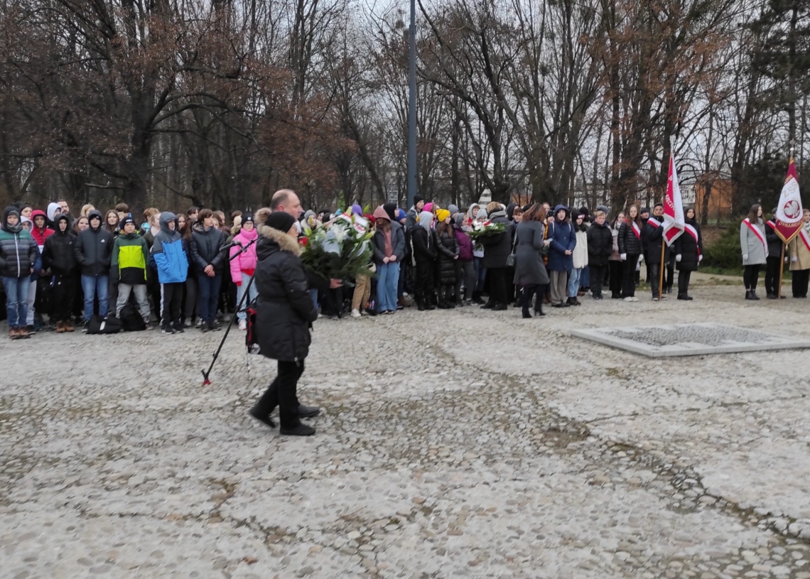 80. rocznica utworzenia niemieckiego obozu pracy dla polskich dzieci przy Przemysłowej w Łodzi