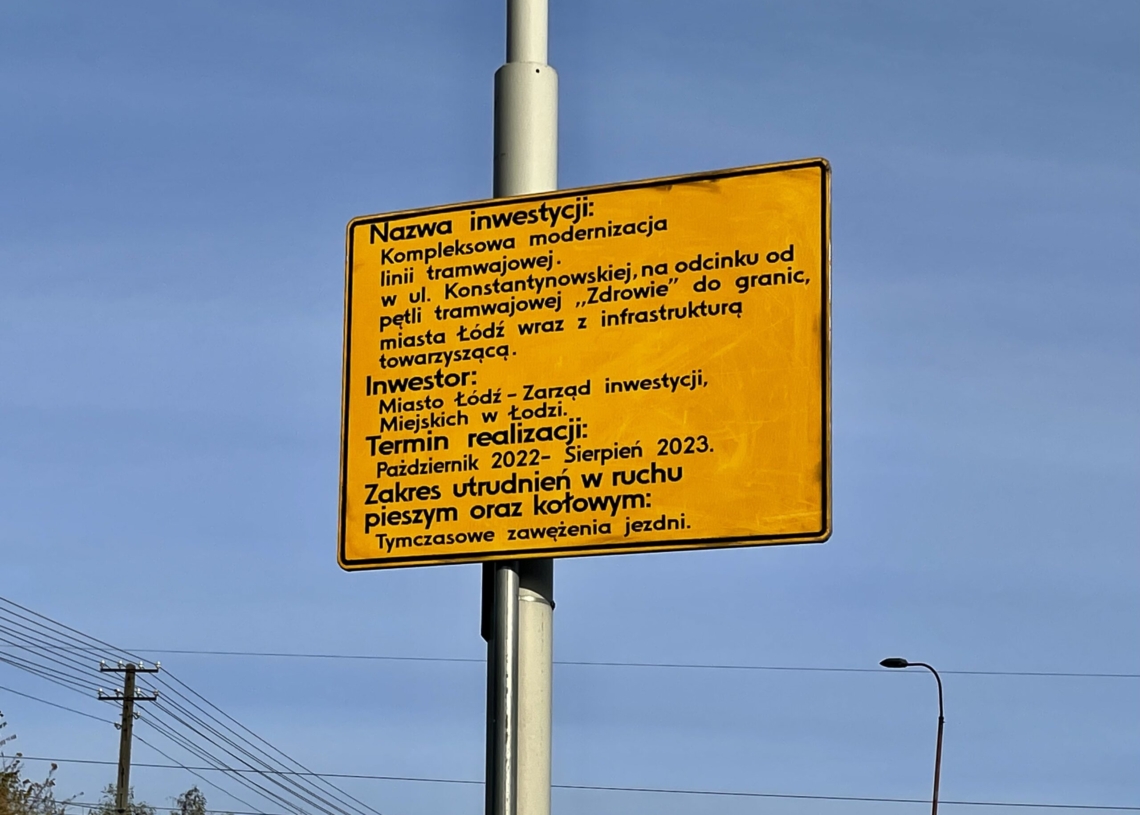 Modernizacja torowiska do Konstantynowa. Rozbiórki postępują bardzo szybko. Tramwaj ma pojechać w sierpniu 2023 r.